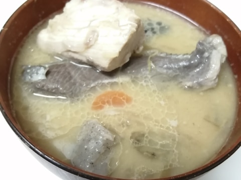 鰤のアラで！ホッと暖まる鰤のアラ汁